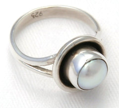Romantic Pearl Ring
